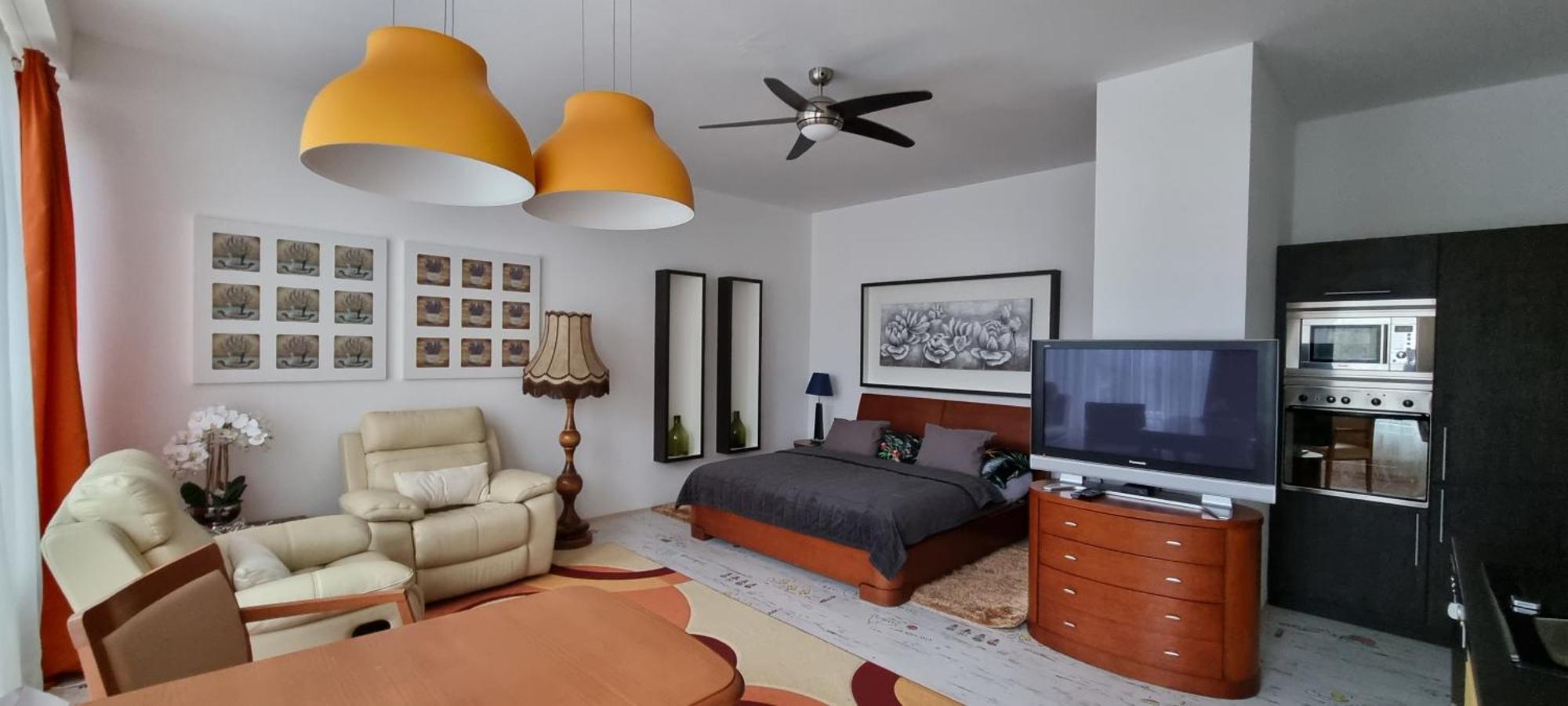 Zluty Apartman A6 V Chomutove Apartment Ngoại thất bức ảnh
